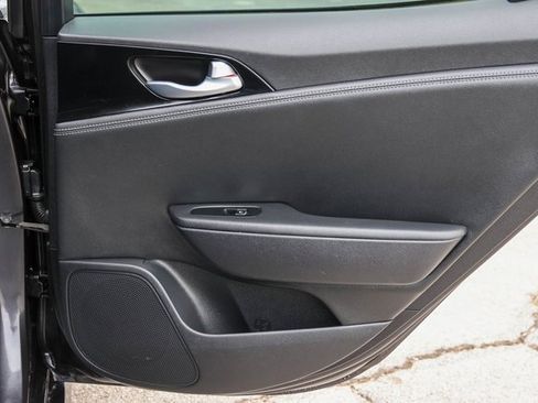 Used 2021 Kia Stinger GT-Line image 16