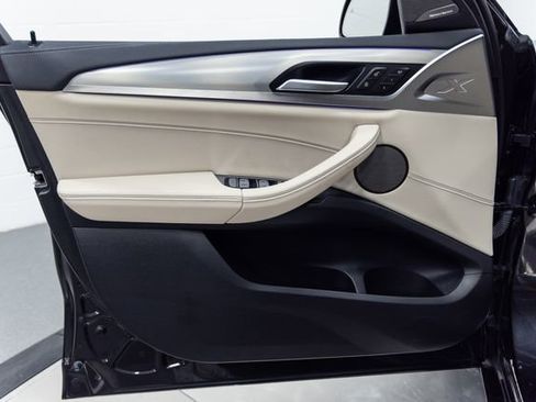 Certified 2023 BMW X4 M40i w/ Premium Package image 11