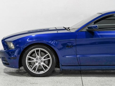 Used 2013 Ford Mustang GT Premium w/ Brembo Brake Pkg image 14