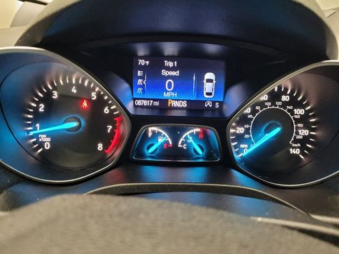 Used 2017 Ford Escape SE w/ Equipment Group 201A AWD/4WD image 23