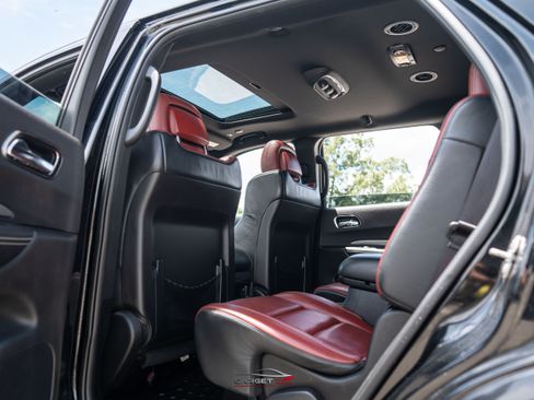 Used 2018 Dodge Durango SRT w/ Technology Group AWD/4WD image 22