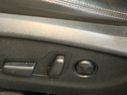 Used 2016 Kia Sorento EX image 19