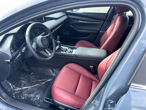 New 2026 MAZDA MAZDA3 Carbon image 9