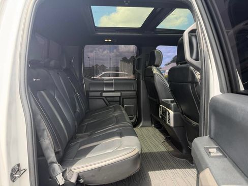 Used 2019 Ford F150 Platinum w/ Equipment Group 701A Luxury AWD/4WD image 10