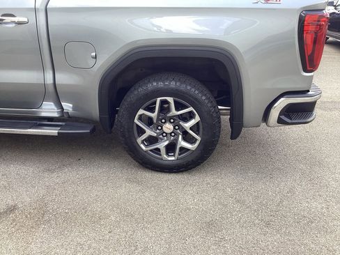 Used 2023 GMC Sierra 1500 SLT w/ SLT Premium Package AWD/4WD image 25