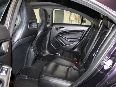 Used 2015 Mercedes-Benz CLA 250 4MATIC image 30