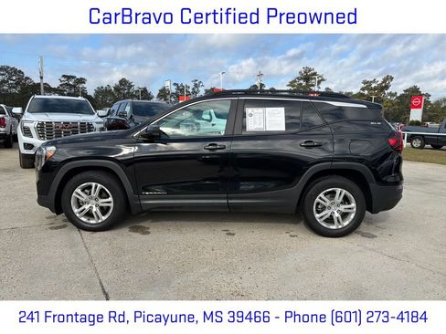 Certified 2022 GMC Terrain SLE w/ Driver Convenience Package image 3