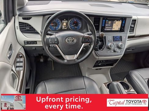 Used 2015 Toyota Sienna XLE Premium image 8