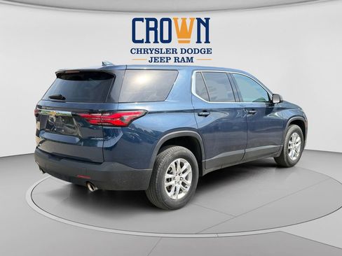 Used 2023 Chevrolet Traverse LS AWD/4WD image 3