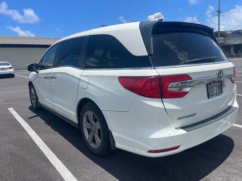 Used 2019 Honda Odyssey EX image 7