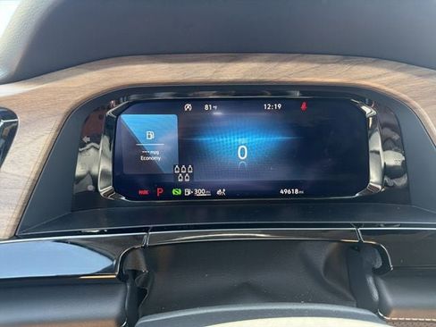 Used 2024 Volkswagen Atlas SE FWD image 29