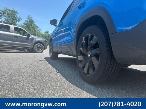Used 2023 Volkswagen Taos SE AWD/4WD image 9