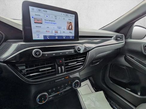 Used 2025 Ford Escape ST-Line image 15