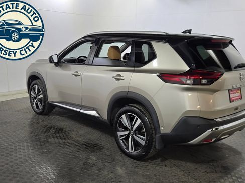Used 2021 Nissan Rogue Platinum AWD/4WD image 5