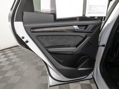 Used 2022 Audi SQ5 Premium Plus w/ Premium Plus Package image 42