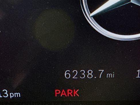 Used 2025 Mercedes-Benz GLA 250 4MATIC image 16