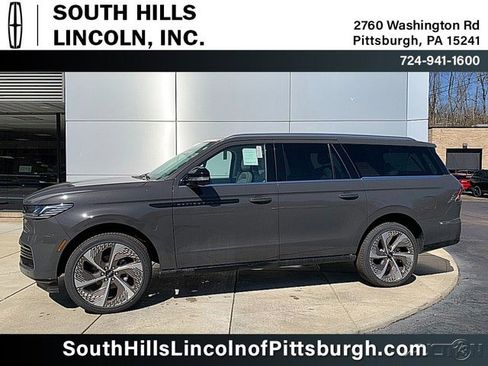 New 2026 Lincoln Navigator L Black Label AWD/4WD image 8