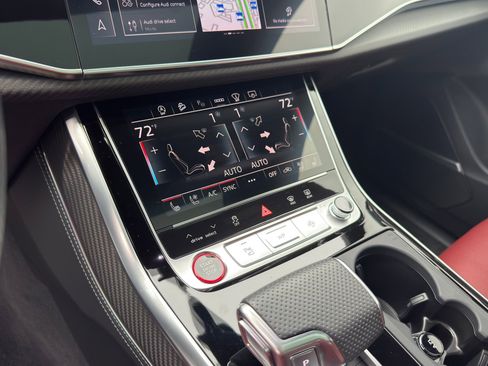 Used 2025 Audi SQ7 Prestige w/ Prestige Package AWD/4WD image 16
