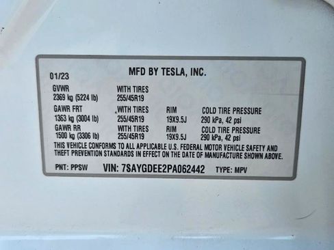 Used 2023 Tesla Model Y Long Range AWD/4WD image 35