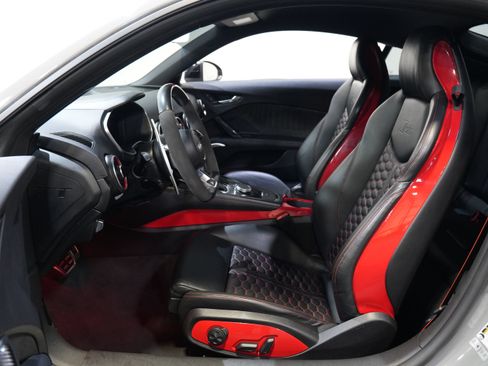Used 2019 Audi TT RS w/ Technology Package AWD/4WD image 28