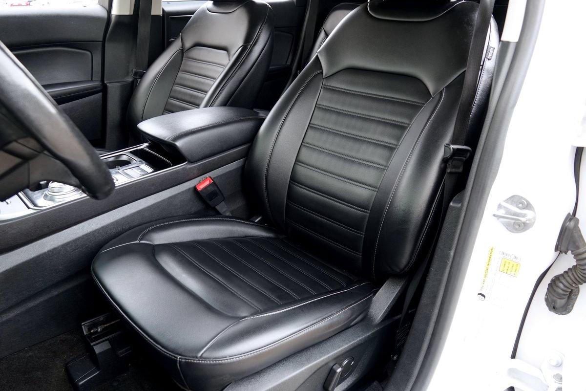 Used 2020 Ford Edge SEL w/ Convenience Package AWD/4WD image 6