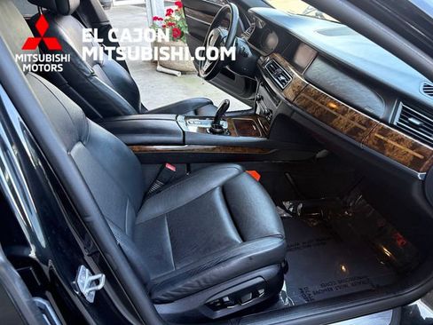 Used 2015 BMW 750Li w/ M Sport Edition RWD image 24