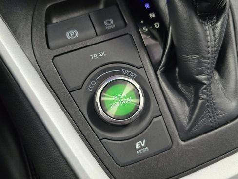 Used 2023 Toyota RAV4 Limited AWD/4WD image 8