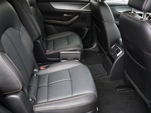 Certified 2024 MAZDA CX-90 Plug-In Hybrid w/ Premium Pkg image 12