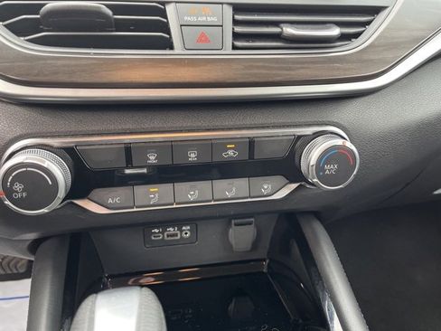 Used 2023 Nissan Altima 2.5 SV image 22