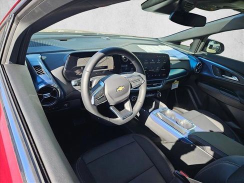 New 2026 Chevrolet Equinox EV LT image 3