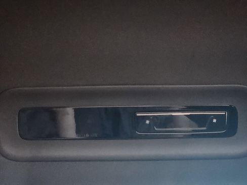 New 2025 Volkswagen ID. Buzz Pro S image 19