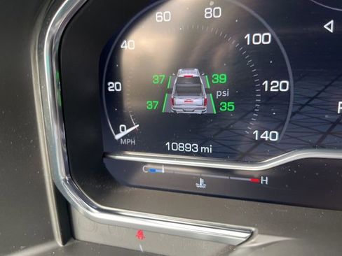 Used 2025 GMC Sierra 1500 AT4 w/ AT4 Premium Package image 17