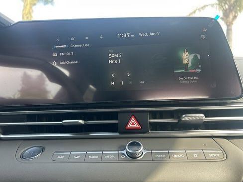 New 2025 Hyundai Elantra SEL image 10