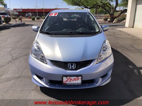 Used 2009 Honda Fit Sport image 3