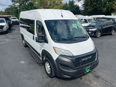 Used 2023 RAM ProMaster 2500 w/ Premium Convenience Group (B) FWD image 9
