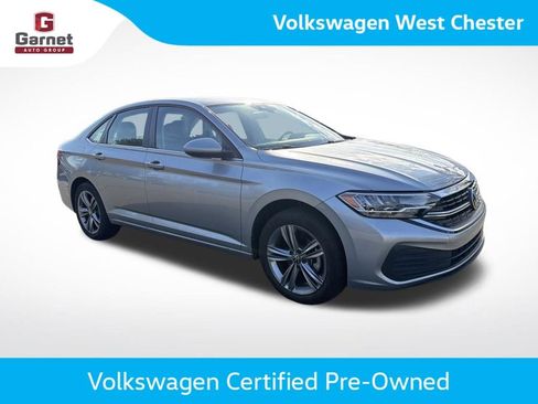 Certified 2023 Volkswagen Jetta SE FWD image 8