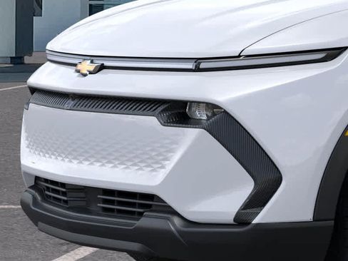 New 2026 Chevrolet Equinox EV LT image 13