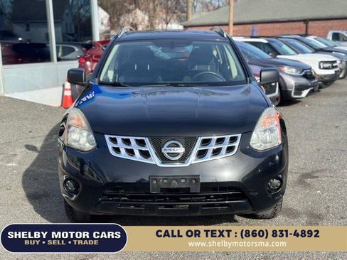 Used 2014 Nissan Rogue S w/ Convenience Package image 2