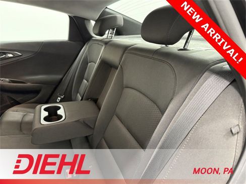 Used 2018 Chevrolet Malibu LT image 15