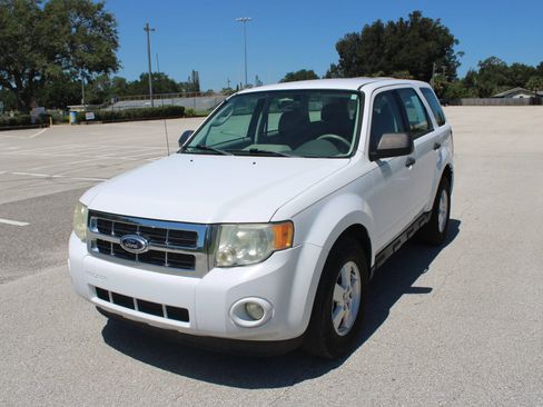 Used 2012 Ford Escape XLS FWD image 33