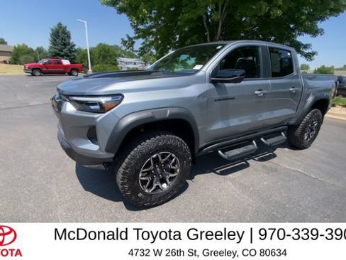 Used 2023 Chevrolet Colorado ZR2 w/ ZR2 Convenience Package III AWD/4WD image 4
