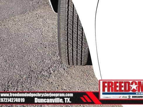 New 2026 Chrysler Pacifica Select image 43