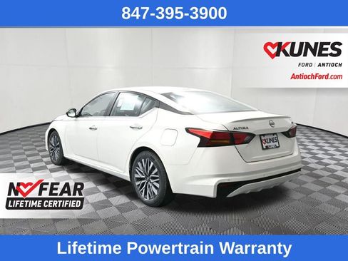 Used 2024 Nissan Altima 2.5 SV image 7