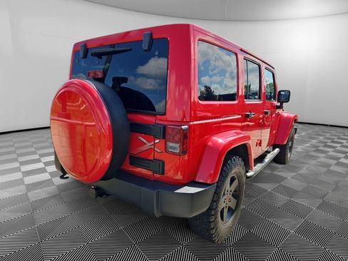 Used 2015 Jeep Wrangler Unlimited Sahara AWD/4WD image 7