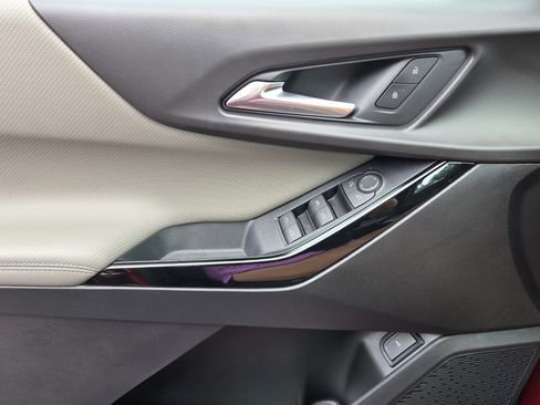 New 2027 Chevrolet Equinox LT w/ Convenience Package II FWD image 11