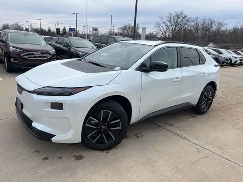 New 2026 Subaru Solterra Premium image 3