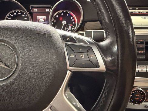 Used 2016 Mercedes-Benz GL 550 4MATIC image 18