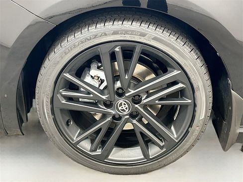 New 2026 Toyota Camry Hybrid image 9