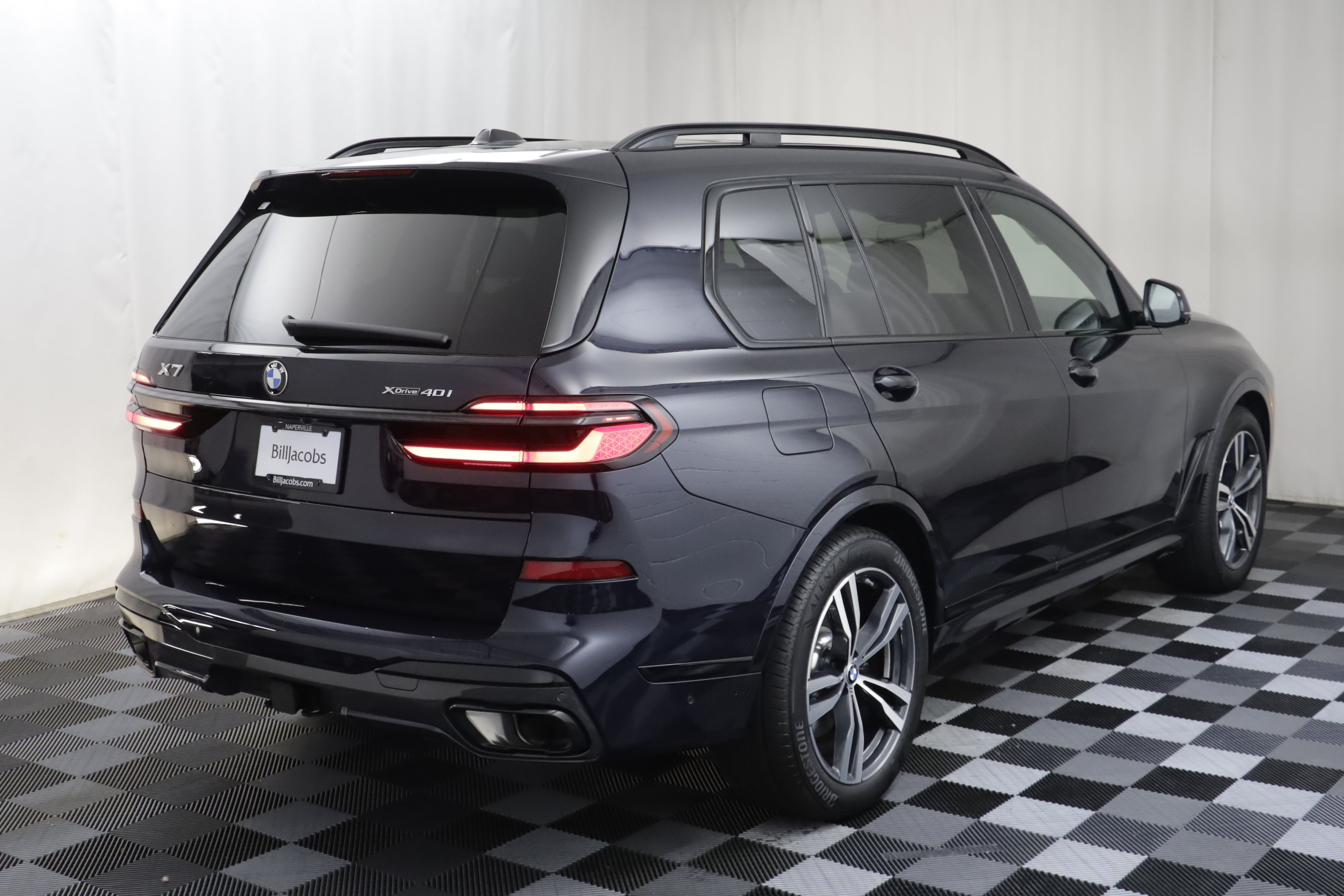Used 2026 BMW X7 xDrive40i w/ M Sport Package AWD/4WD image 23