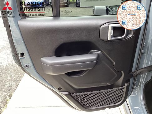 Used 2024 Jeep Wrangler Unlimited AWD/4WD image 50